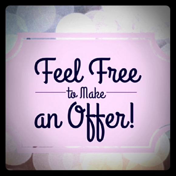 Meet your Posher, Ariana - Picture 1 of 1